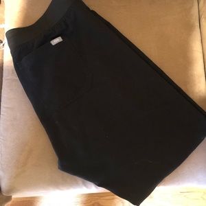 Figs women’s Livingston scrub pants